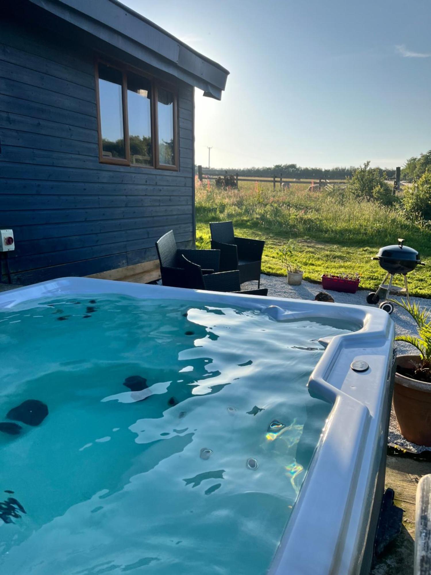 Tamarisk Cabin Бюд Екстериор снимка